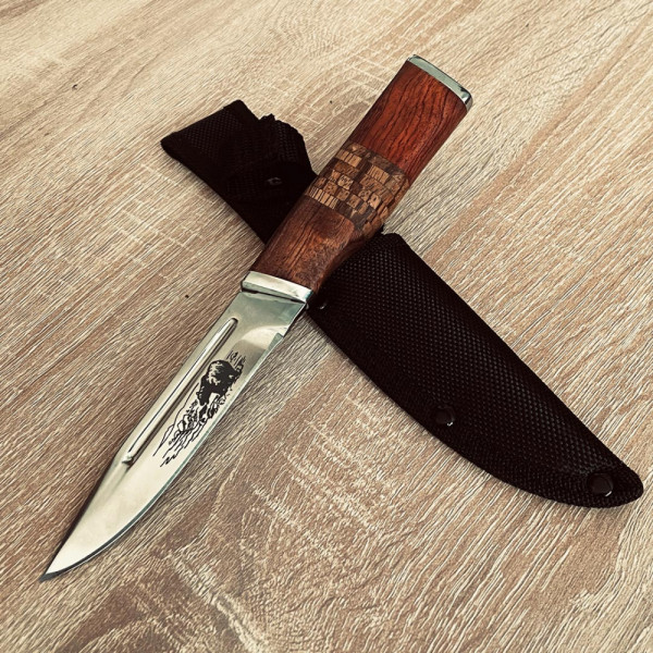 Висок клас ловен нож HUNTING LINE МЕЧКА с кания, инкрустации и дръжка круша, стпмана 65х13